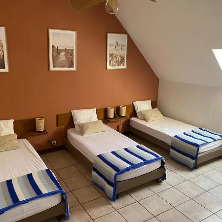 Loetitia A La Campagne 21 Peoples , 9 Rooms, Pool بيت للعطل *