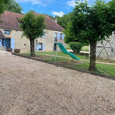 Loetitia A La Campagne 21 Peoples , 9 Rooms, Pool